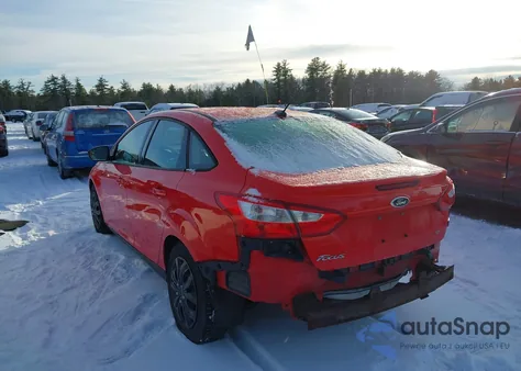 2012 Ford Focus Se из США, поврежденный, VIN 1FAHP3F20CL296803